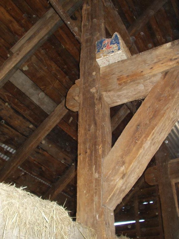 Grattan barn - brace
